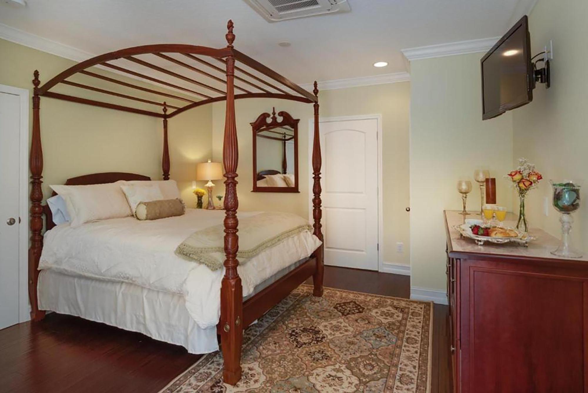 Seaglass Inn Bed And Breakfast Melbourne Beach Habitación foto