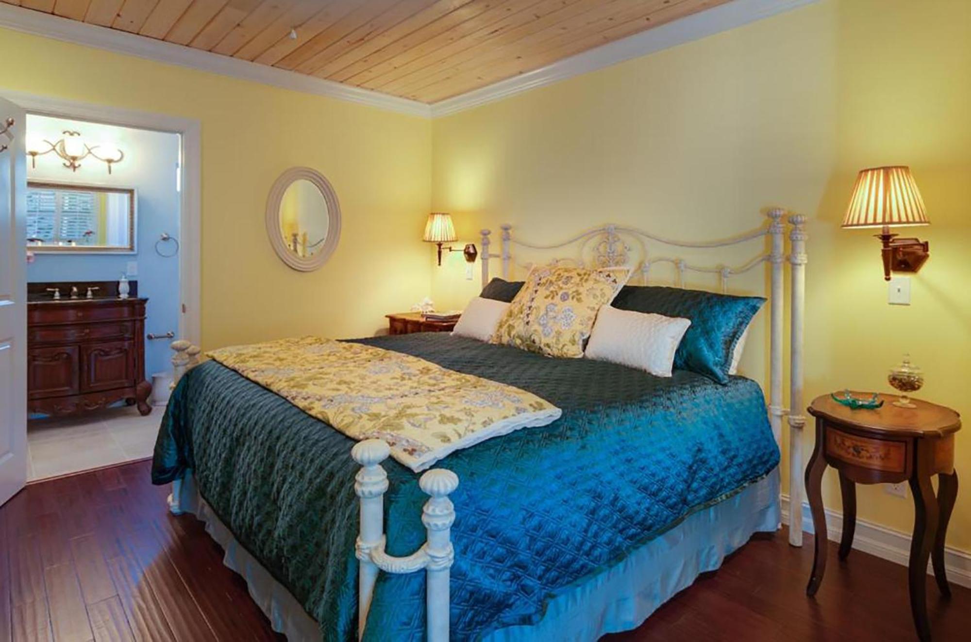 Seaglass Inn Bed And Breakfast Melbourne Beach Habitación foto